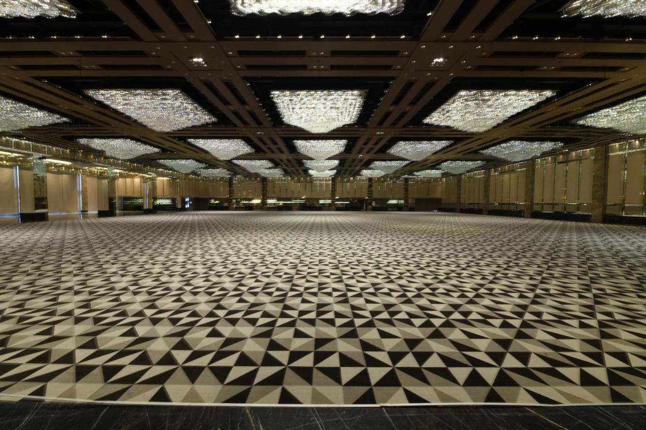 Wyndham Ahmedabad Shela Hotel Exterior foto