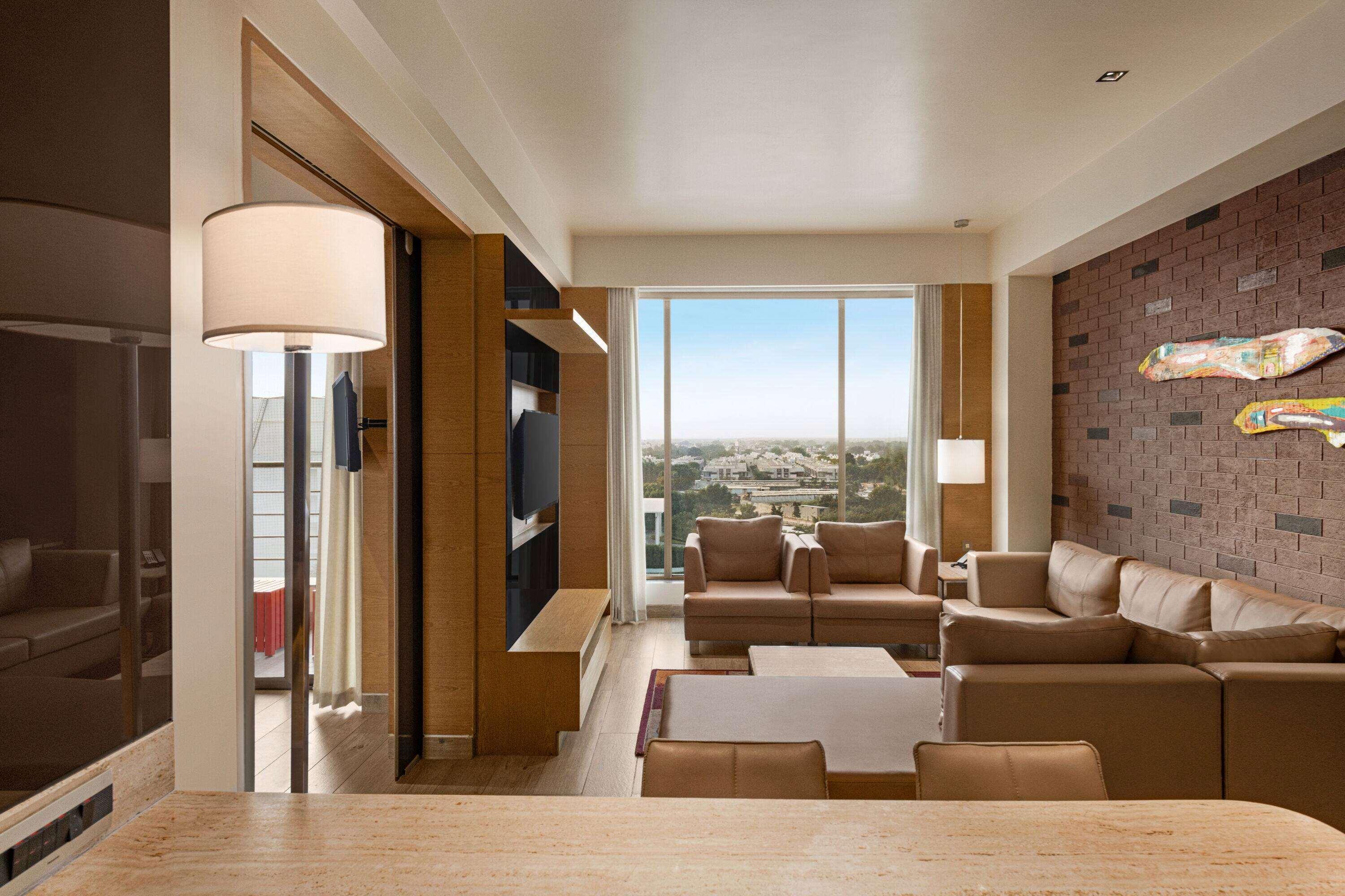 Wyndham Ahmedabad Shela Hotel Exterior foto