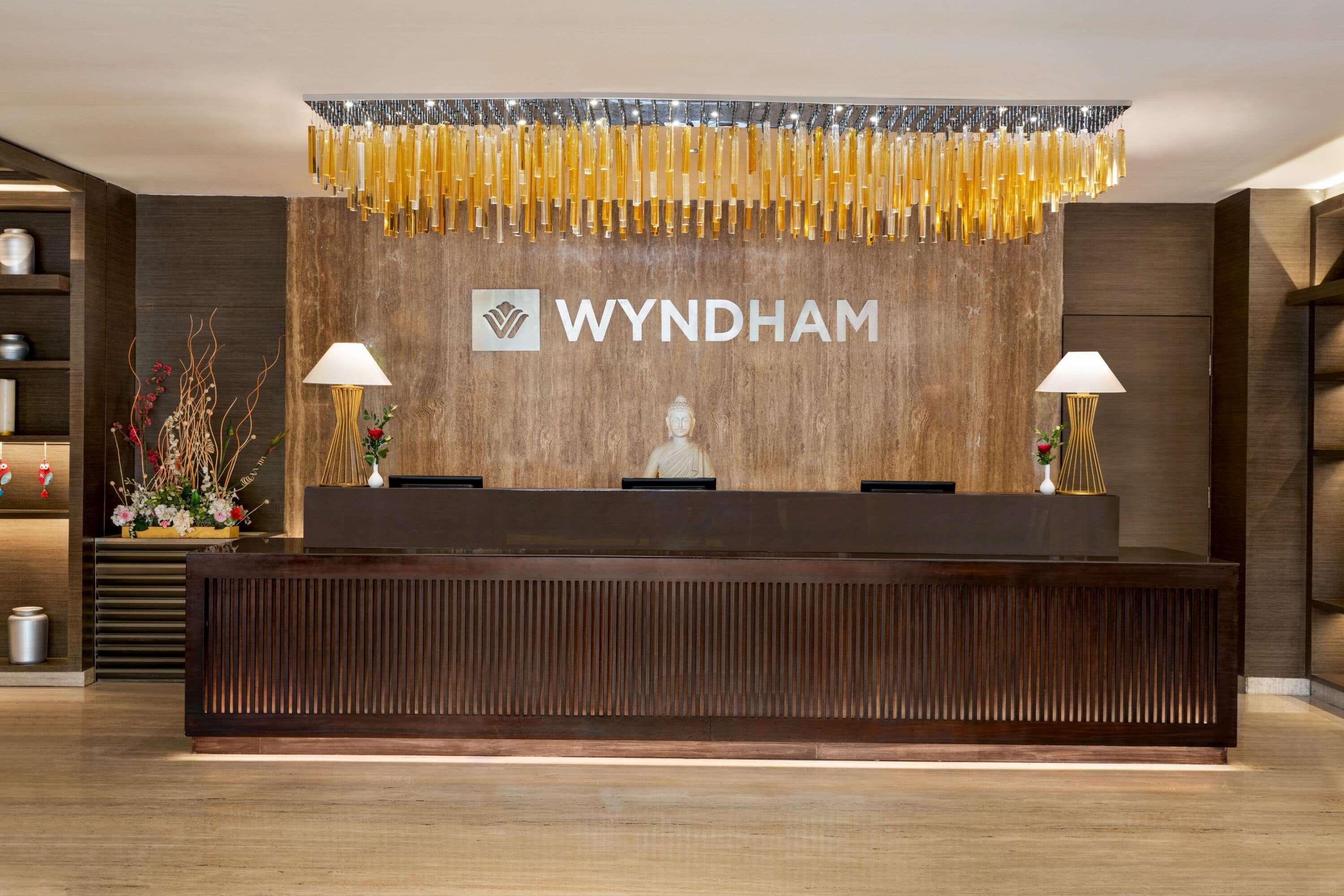 Wyndham Ahmedabad Shela Hotel Exterior foto